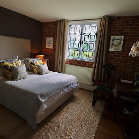 The Cholmondeley Arms Otel Wrenbury Dış mekan fotoğraf